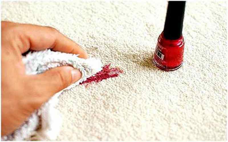  پاک کردن لکه لاک ازروی فرش